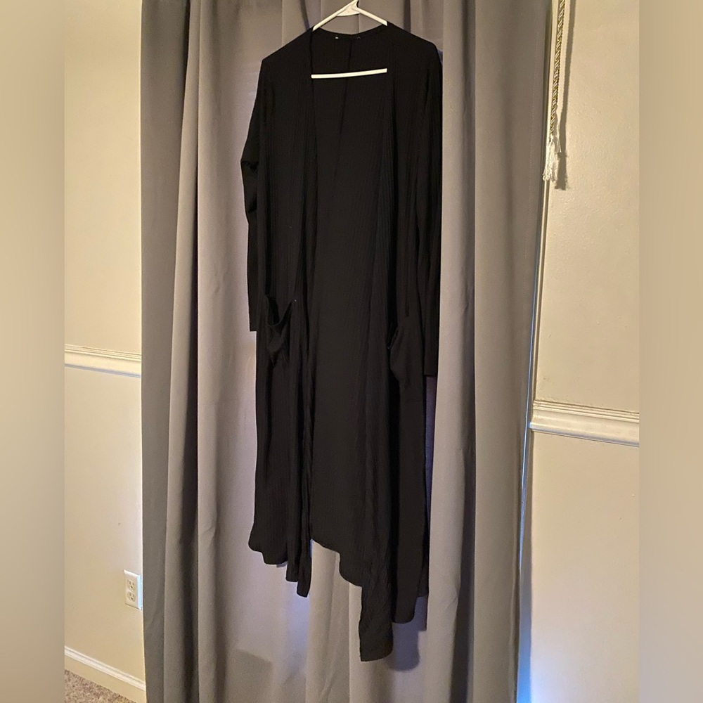 Lularoe Large Sarah long sweater with pockets, solid black.